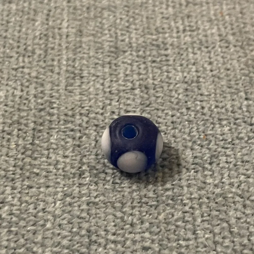 Bead